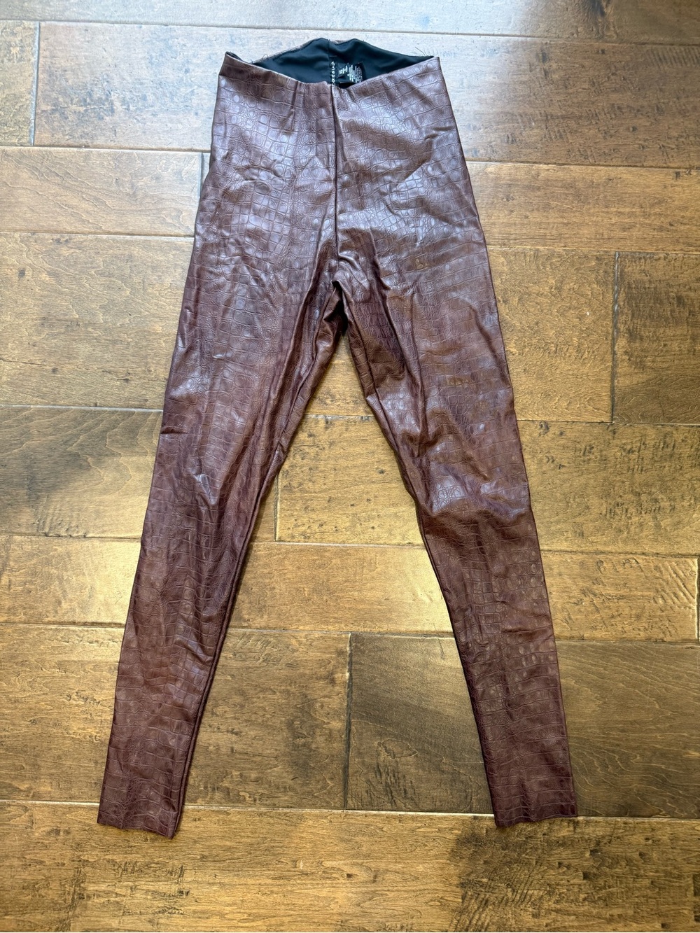 High-Rise Faux Leather Leggings in Dark Brown